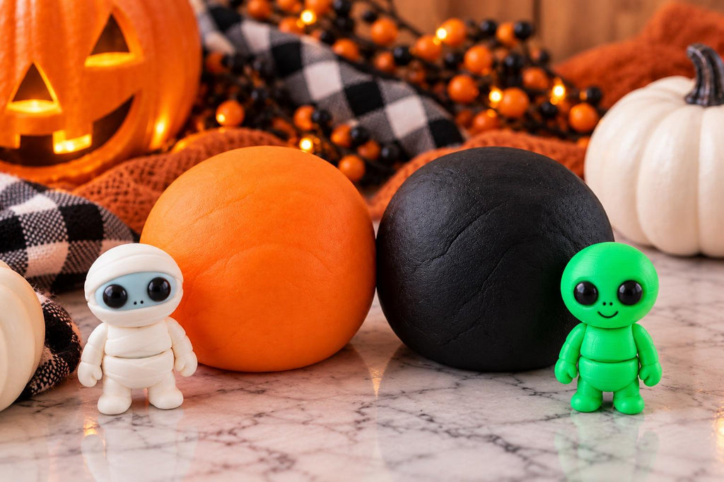 Halloween Monster Mash Sensory Dough Jar, Black Sensory Play Kit (6 oz)